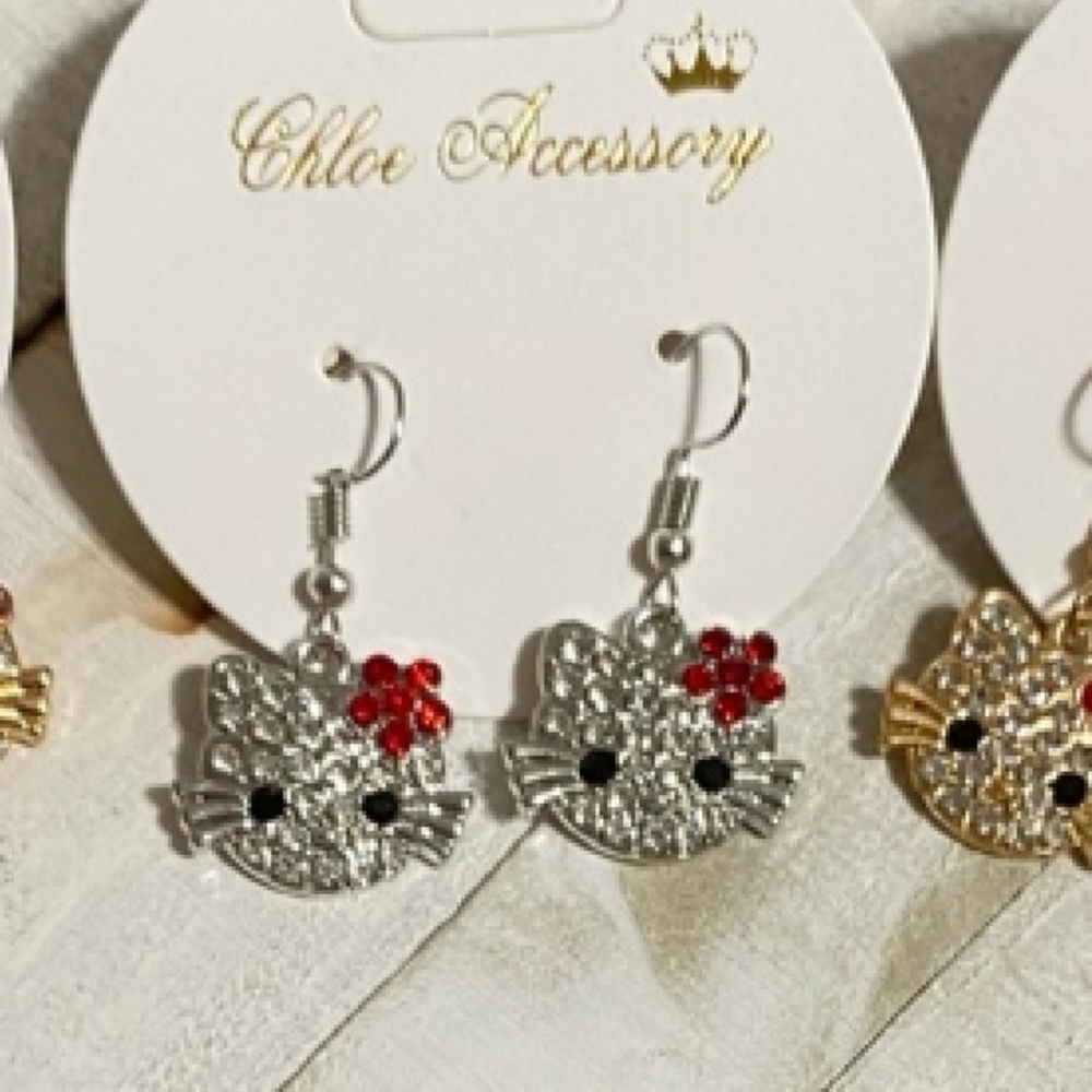 Kitty Cat Earrings Rhinestone crystal ss pierced earwire Hello Kitty Sanrio 1 pr